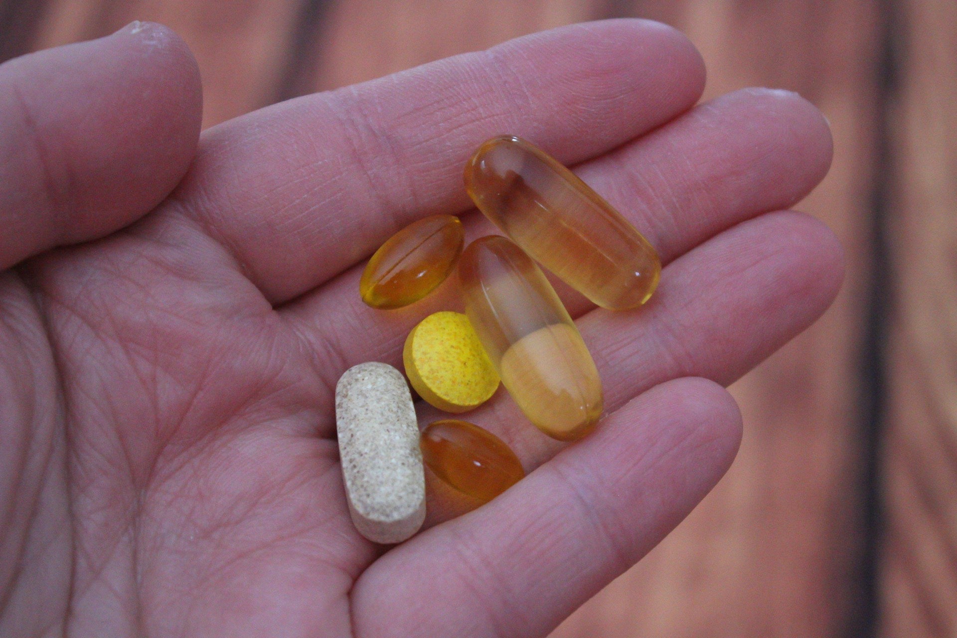 The Essential Guide to Daily Supplements: What Every American Should Take for Optimal Health