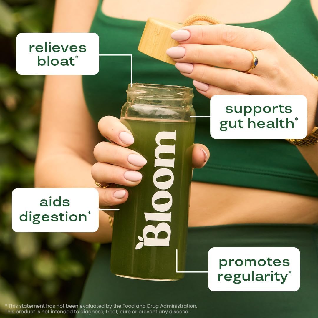 Bloom Nutrition Greens and Superfoods Powder for Digestive Health, Greens Powder, Digestive Enzymes, Probiotics, Spirulina, Chlorella for Bloating & Gut Support, Green Juice, 30 SVG, Strawberry Kiwi