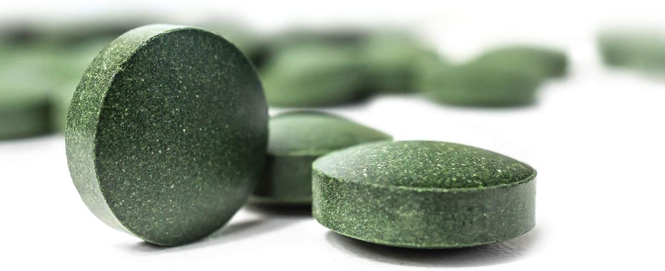 On Target Living Organic Spirulina Chlorella | Supergreens | USDA Organic | 1000 Tablets- 250 G (8.8 oz) | Vegan | Immune Support | Alkalyzing | Nutrient Dense | Protein Dense