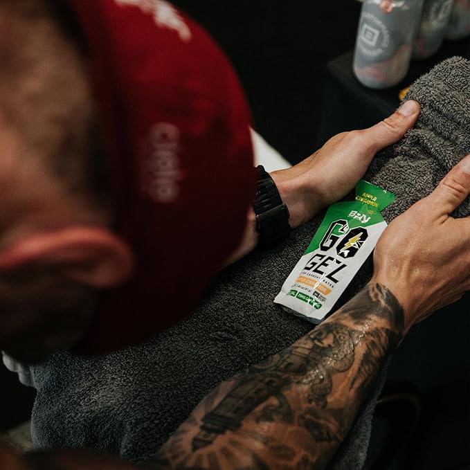 BARE PERFORMANCE NUTRITION, BPN Go Gel Endurance, 24g of Carbohydrates & 100 Calories per Pack, Vegan + Gluten Free Running Gel, 10 Single-Serving Packs, Caffeinated Apple Cinnamon