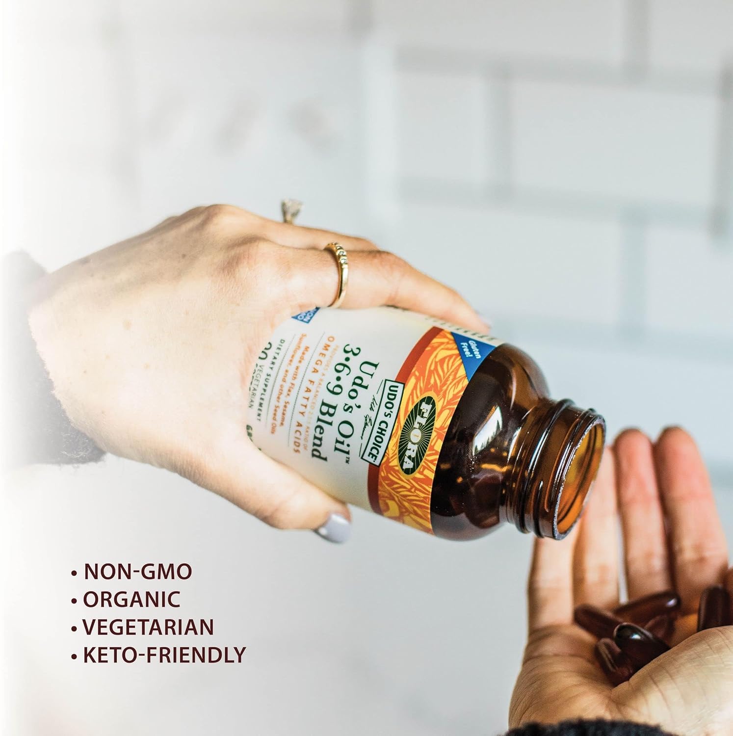 Flora Udo's Oil 3-6-9 Blend - Contains Organic Coconut, Flax Seed Oil & More - 90 Vegetarian Softgels