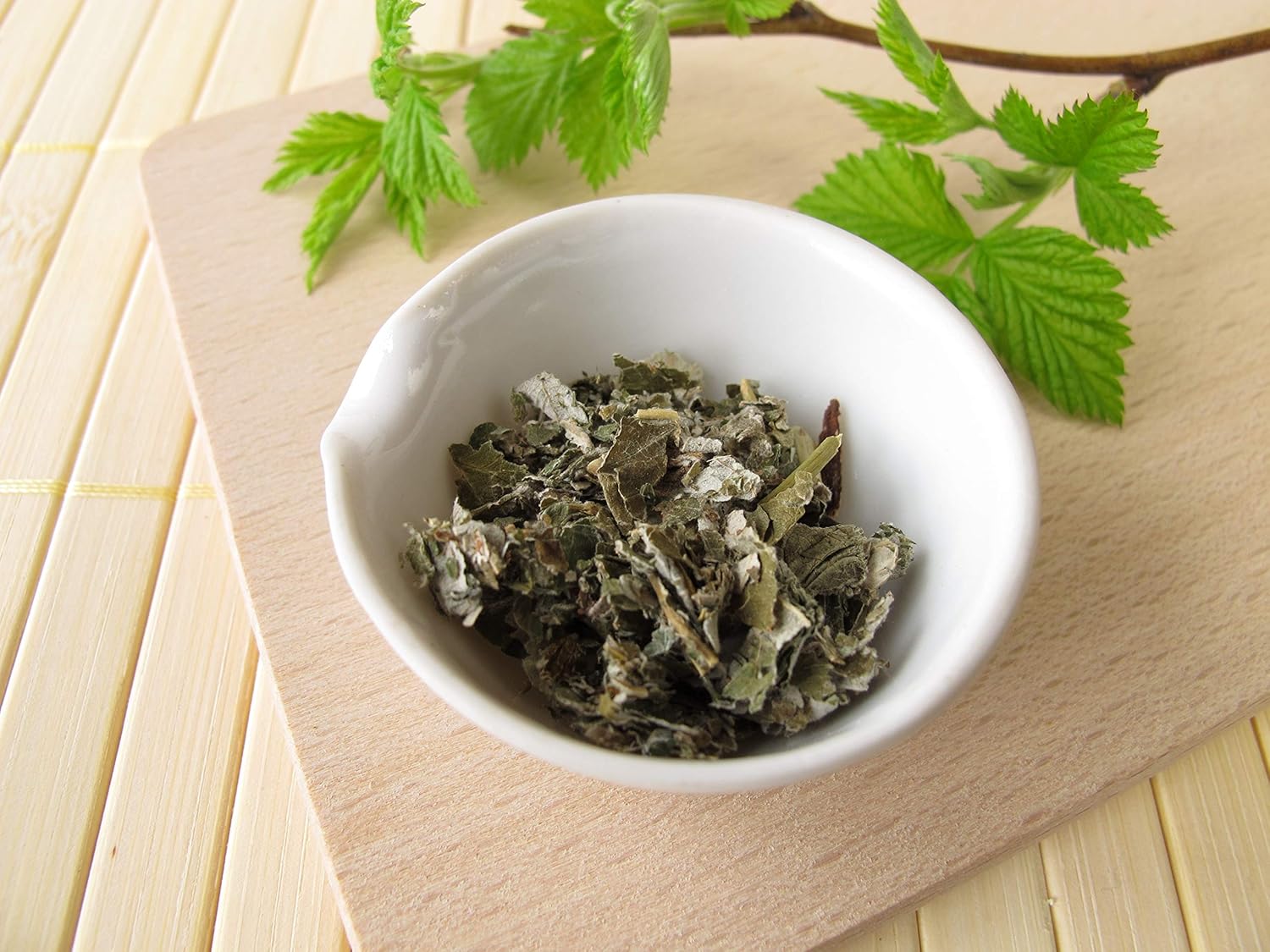 MagJo Naturals, Red Raspberry Leaf (16 Oz) Dried leaves, Wild-Harvest, herbal tea, Cut & Sifted, Packaged in USA, resealable bag (Pack of 2)