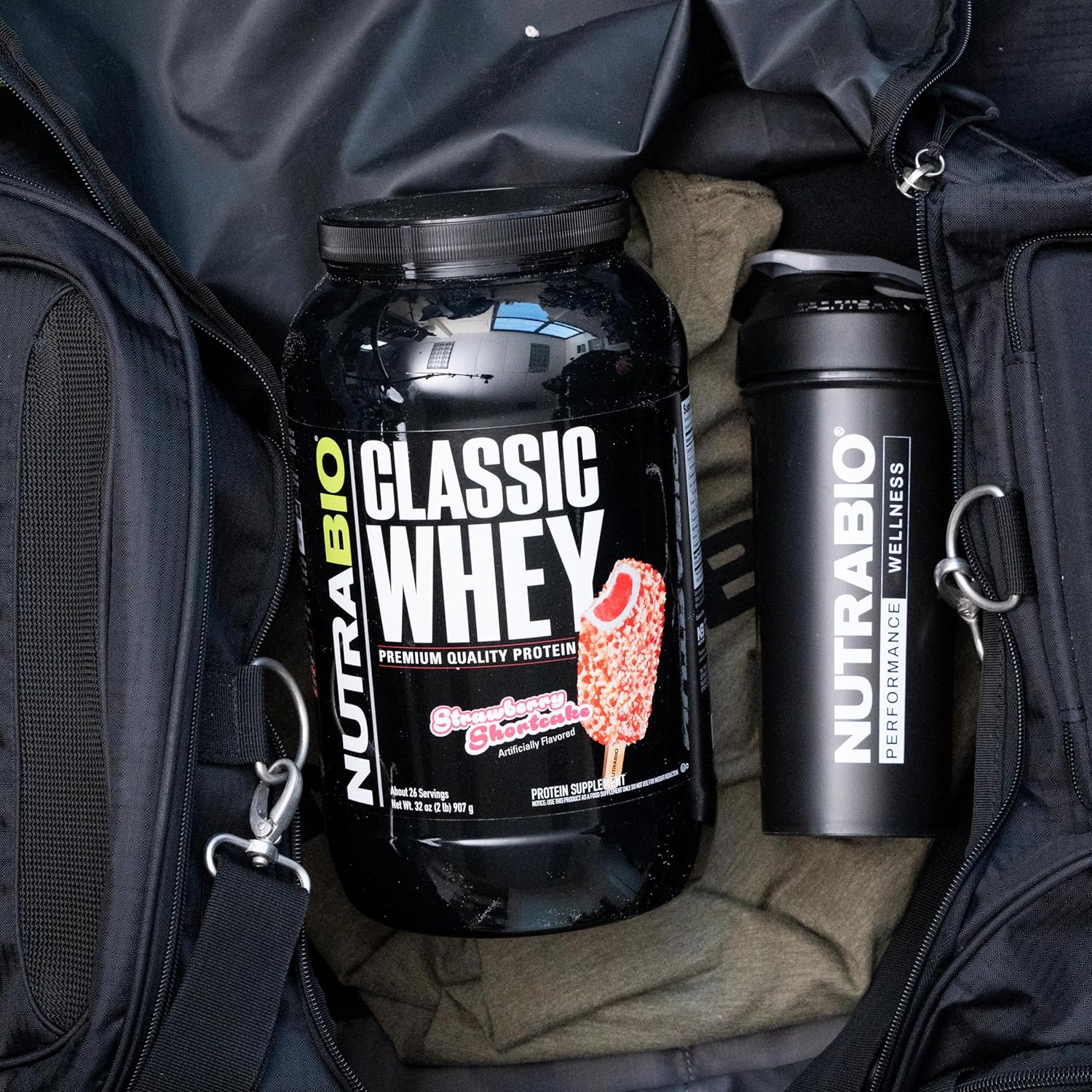 NutraBio Classic Whey Protein Powder Supplement - 25g of Protein Per Scoop - Full-Spectrum Amino Acid Profile with No Fillers, Artificial Colors, or Preservatives - Strawberry Shortcake, 2 Pounds